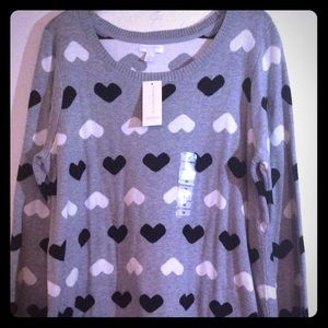 Great heart sweater new